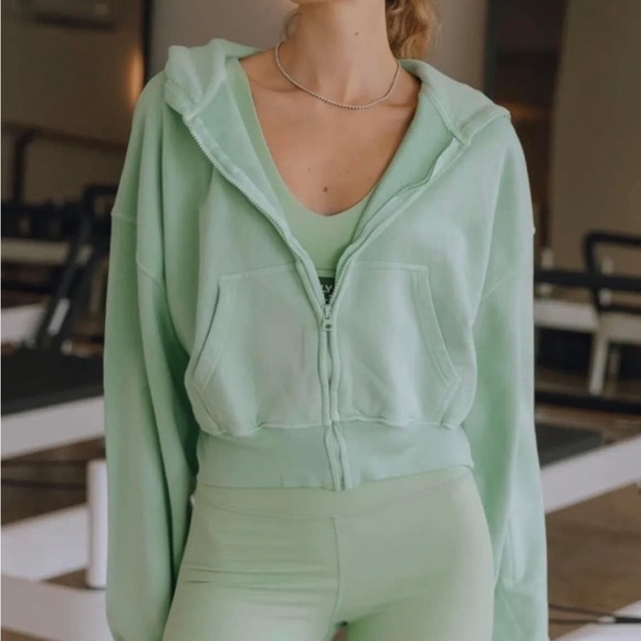 Mint Daily Drills cropped zip up hoodie NWT size XS/S - Picture 2 of 2